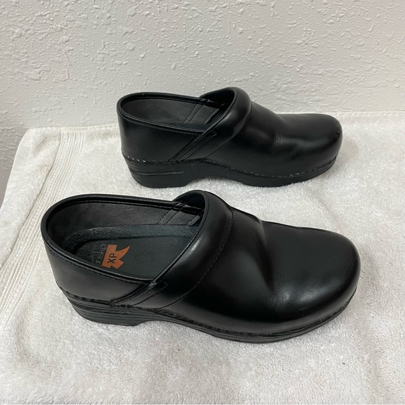 Dansko leather clogs - Picture 3 of 8